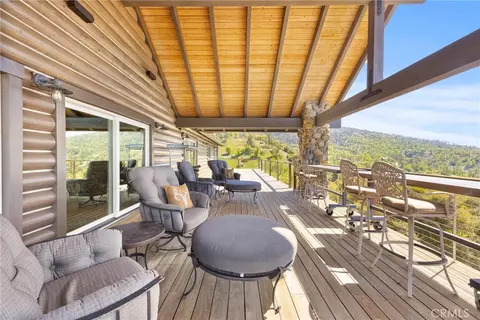 Exterior - 27241 Deertrail Dr, Tehachapi, CA 93561 photo 8 of 20