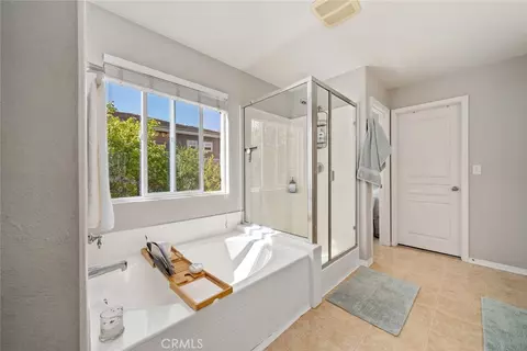 Bath - 902 Larable Ct, Paso Robles, CA 93446 photo 3 of 5