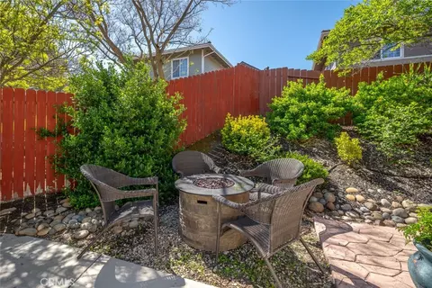 Exterior - 902 Larable Ct, Paso Robles, CA 93446 photo 8 of 9