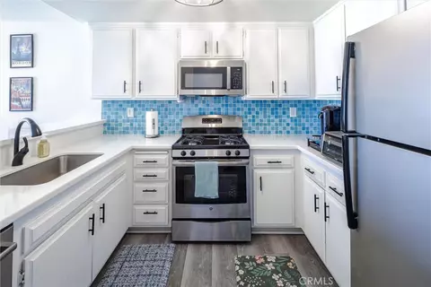 Kitchen - 320 Foothill Rd #7, Pismo Beach, CA 93449 photo 1 of 2