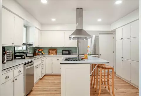 Kitchen - 1041 Evergreen Way, Nipomo, CA 93444 photo 1 of 3
