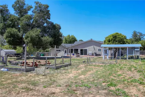 Exterior - 1041 Evergreen Way, Nipomo, CA 93444 photo 11 of 14