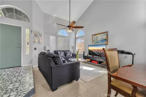 Entry Way - 43903 5th E, Lancaster, CA 93535 photo 3 of 4
