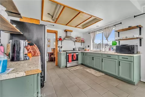 Kitchen - 43903 5th E, Lancaster, CA 93535 photo 5 of 5