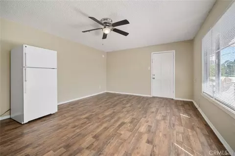 Living - 3505 Spring St, Paso Robles, CA 93446 photo 3 of 7