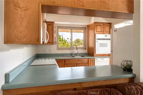 Kitchen - 320 N Fairview Avenue 5, Goleta, CA 93117 photo 1 of 2