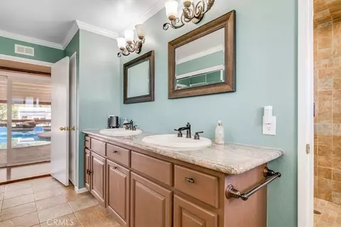 Bath - 4050 Saint Andrews Ct, Lompoc, CA 93436 photo 4 of 7