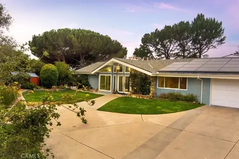 4050 Saint Andrews Ct, Lompoc, CA 93436