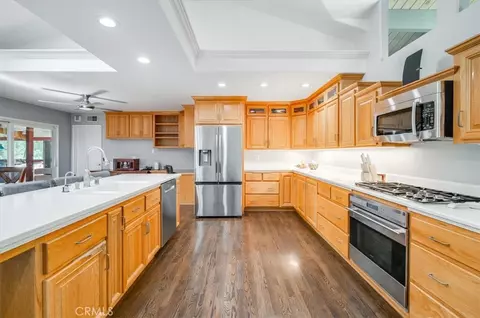 Kitchen - 4050 Saint Andrews Ct, Lompoc, CA 93436 photo 2 of 4