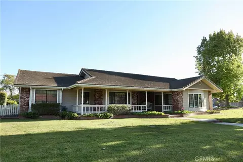 1340 Foxenwood Dr, Santa Maria, CA 93455