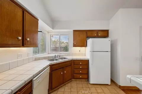 Kitchen - 1340 Jason Dr, Lompoc, CA 93436 photo 4 of 4