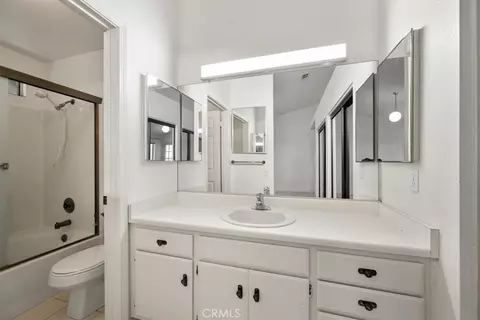 Bath - 1340 Jason Dr, Lompoc, CA 93436 photo 1 of 3