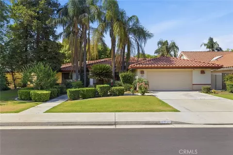 7313 Calle Los Manzanos, Bakersfield, CA 93309