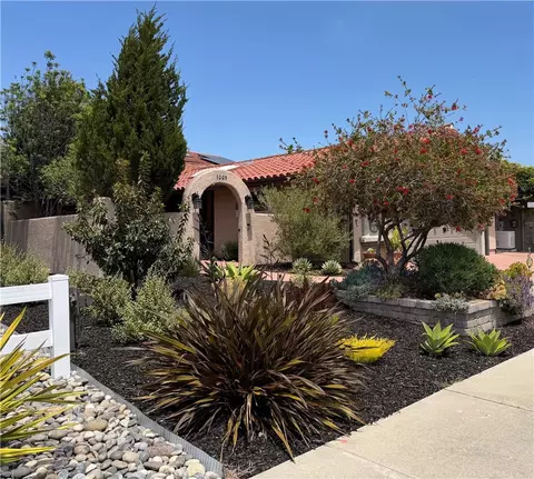 1005 Robin Cir, Arroyo Grande, CA 93420