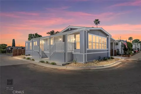 152 Torrey Pine Ln, Bakersfield, CA 93308