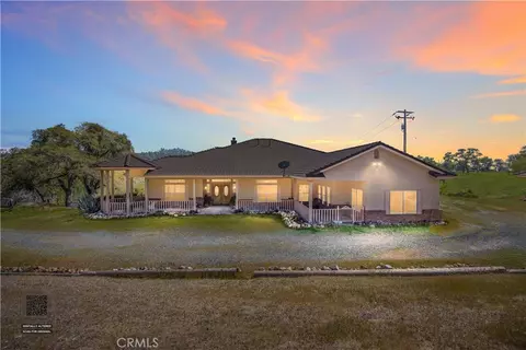 434 Bella Posta Dr, Bakersfield, CA 93308