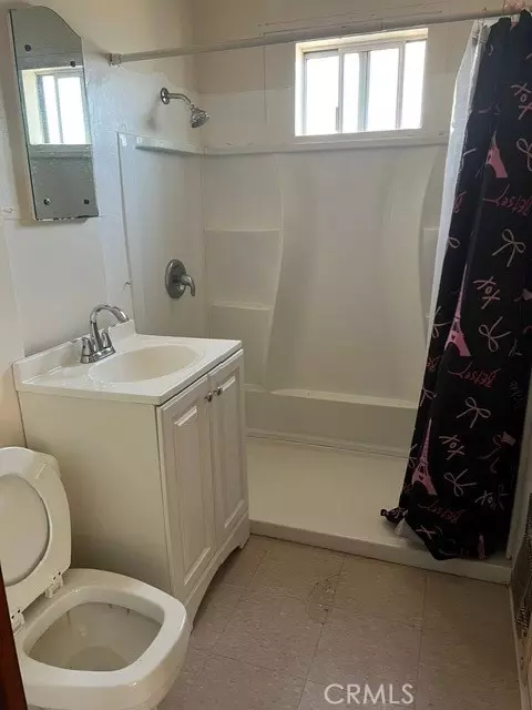 Bath - 1810 Ocean, Oceano, CA 93445 photo 3 of 3