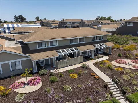 1140 Hilltop Rd #C, Santa Maria, CA 93455