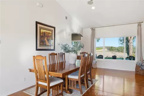 Dining - 220 Cook Ct, Templeton, CA 93465 photo 1 of 2