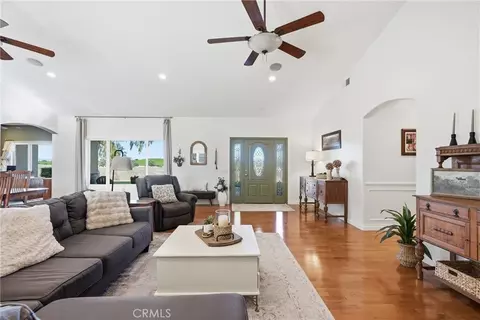 Entry Way - 220 Cook Ct, Templeton, CA 93465 photo 1 of 2
