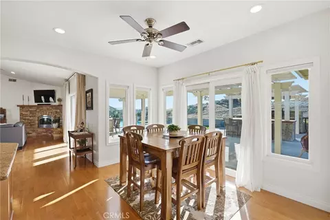 Dining - 220 Cook Ct, Templeton, CA 93465 photo 2 of 2