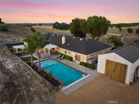 View/Area - 220 Cook Ct, Templeton, CA 93465 photo 2 of 6