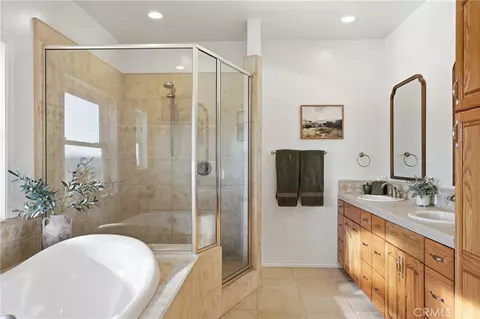 Bath - 220 Cook Ct, Templeton, CA 93465 photo 1 of 3