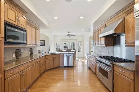 Kitchen - 220 Cook Ct, Templeton, CA 93465 photo 1 of 4