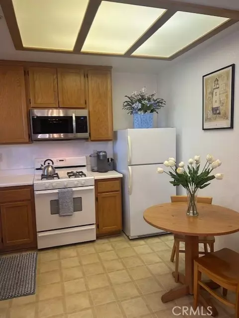 Kitchen - 444 Pier Ave #19, Oceano, CA 93445 photo 1 of 2