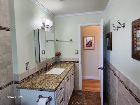 Bath - 1612 Laurel Ave, Solvang, CA 93463 photo 3 of 3