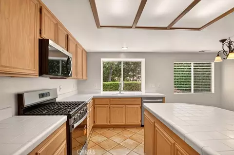 Kitchen - 521 Brookside Dr, Lompoc, CA 93436 photo 3 of 3
