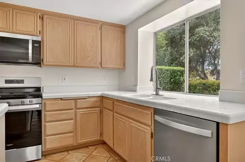 Kitchen - 521 Brookside Dr, Lompoc, CA 93436 photo 2 of 3