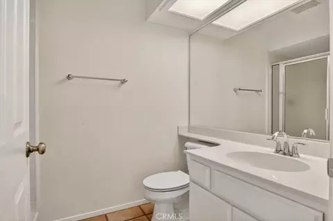 Bath - 521 Brookside Dr, Lompoc, CA 93436 photo 1 of 5