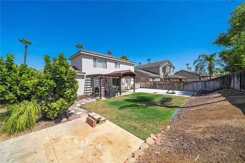 Exterior - 17889 Orangewood Ln, Riverside, CA 92503 photo 3 of 6