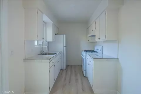 Kitchen - 714 Tanner Dr #B4, Paso Robles, CA 93446 photo 1 of 2