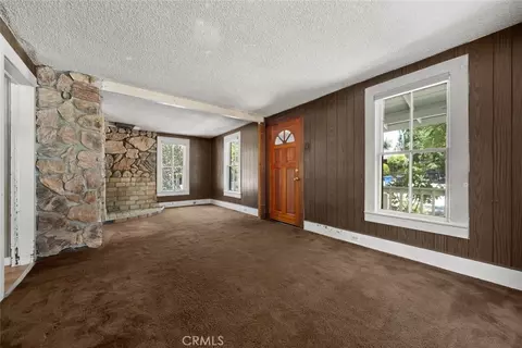 Living - 611 Salinas, Templeton, CA 93465 photo 2 of 5