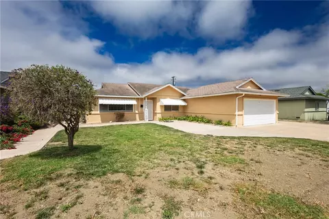 Exterior - 405 N V, Lompoc, CA 93436 photo 2 of 8