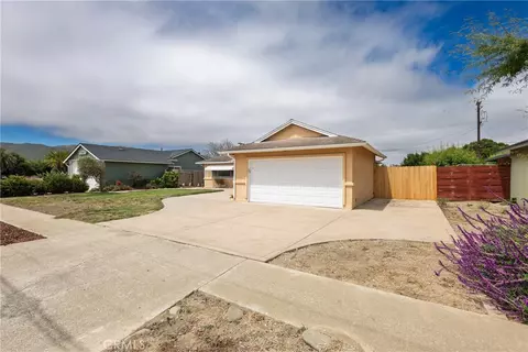 Exterior - 405 N V, Lompoc, CA 93436 photo 3 of 8