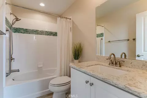 Bath - 1176 Spring Azure Way, Nipomo, CA 93444 photo 4 of 4