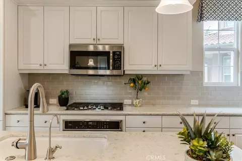 Kitchen - 1176 Spring Azure Way, Nipomo, CA 93444 photo 4 of 6