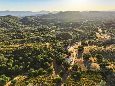 5885 Lion Rdg, Creston, CA 93432