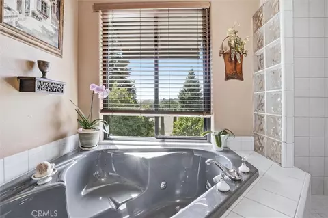 Bath - 1695 Southfork, Paso Robles, CA 93446 photo 2 of 3