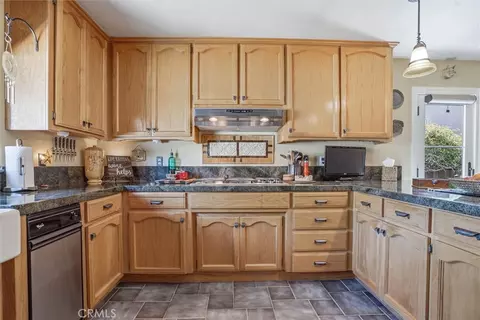 Kitchen - 1695 Southfork, Paso Robles, CA 93446 photo 2 of 5