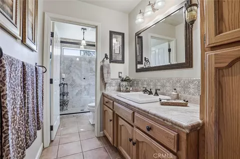 Bath - 1695 Southfork, Paso Robles, CA 93446 photo 3 of 3