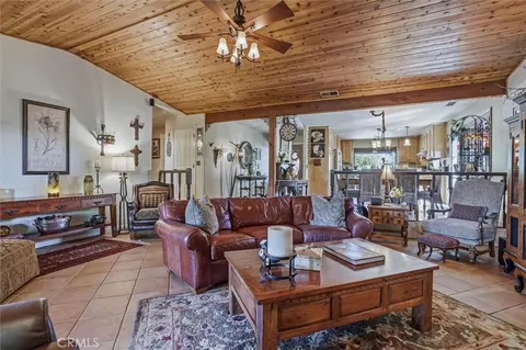 Living - 1695 Southfork, Paso Robles, CA 93446 photo 3 of 4