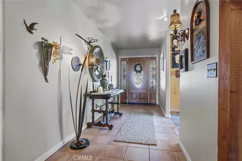Entry Way - 1695 Southfork, Paso Robles, CA 93446 photo 2 of 3
