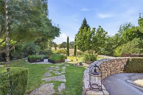 Exterior - 1695 Southfork, Paso Robles, CA 93446 photo 10 of 22