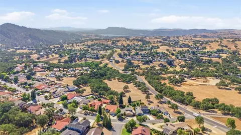 View/Area - 1695 Southfork, Paso Robles, CA 93446 photo 2 of 12