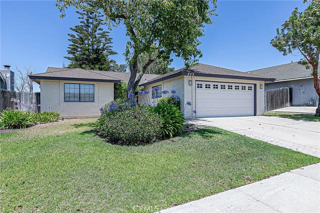 855 Sunshine Ct, Santa Maria, CA 93455