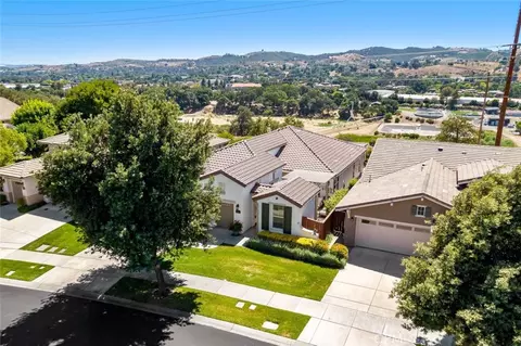 View/Area - 2441 Traditions Loop, Paso Robles, CA 93446 photo 1 of 11